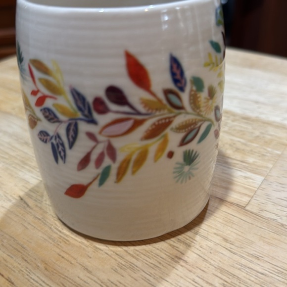 Anthropologie Starla Halfmann Petal Palette Floral Monogram Mug ‘V’ - Picture 2 of 7
